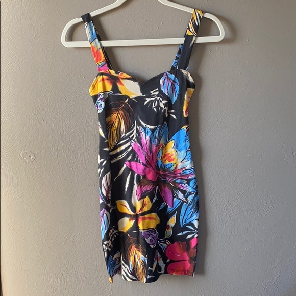 Tropical minidress - Picture 1 of 3